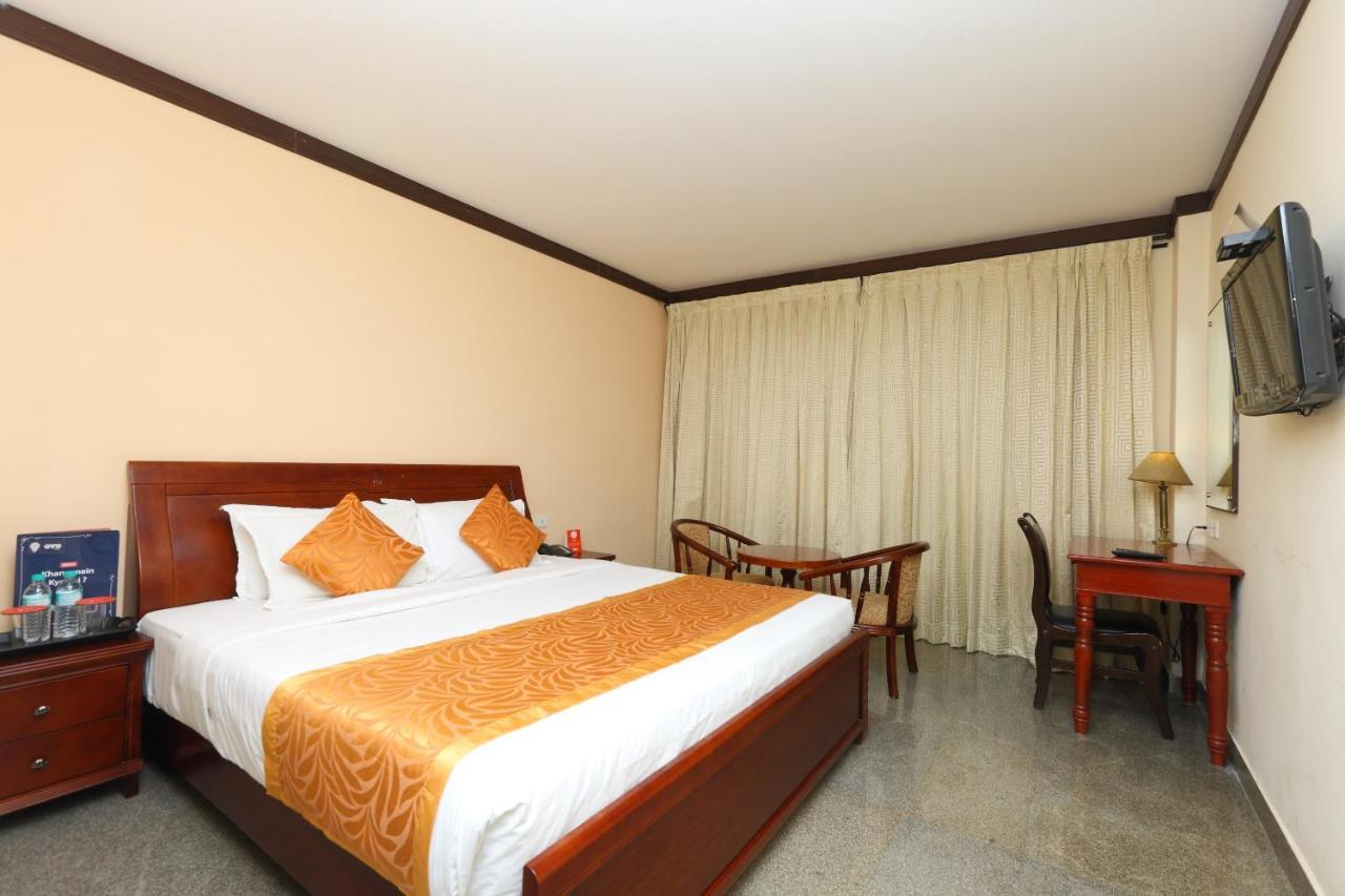 Oyo 15925 Tommaso Hotels And Resorts Sriperumbudur Esterno foto